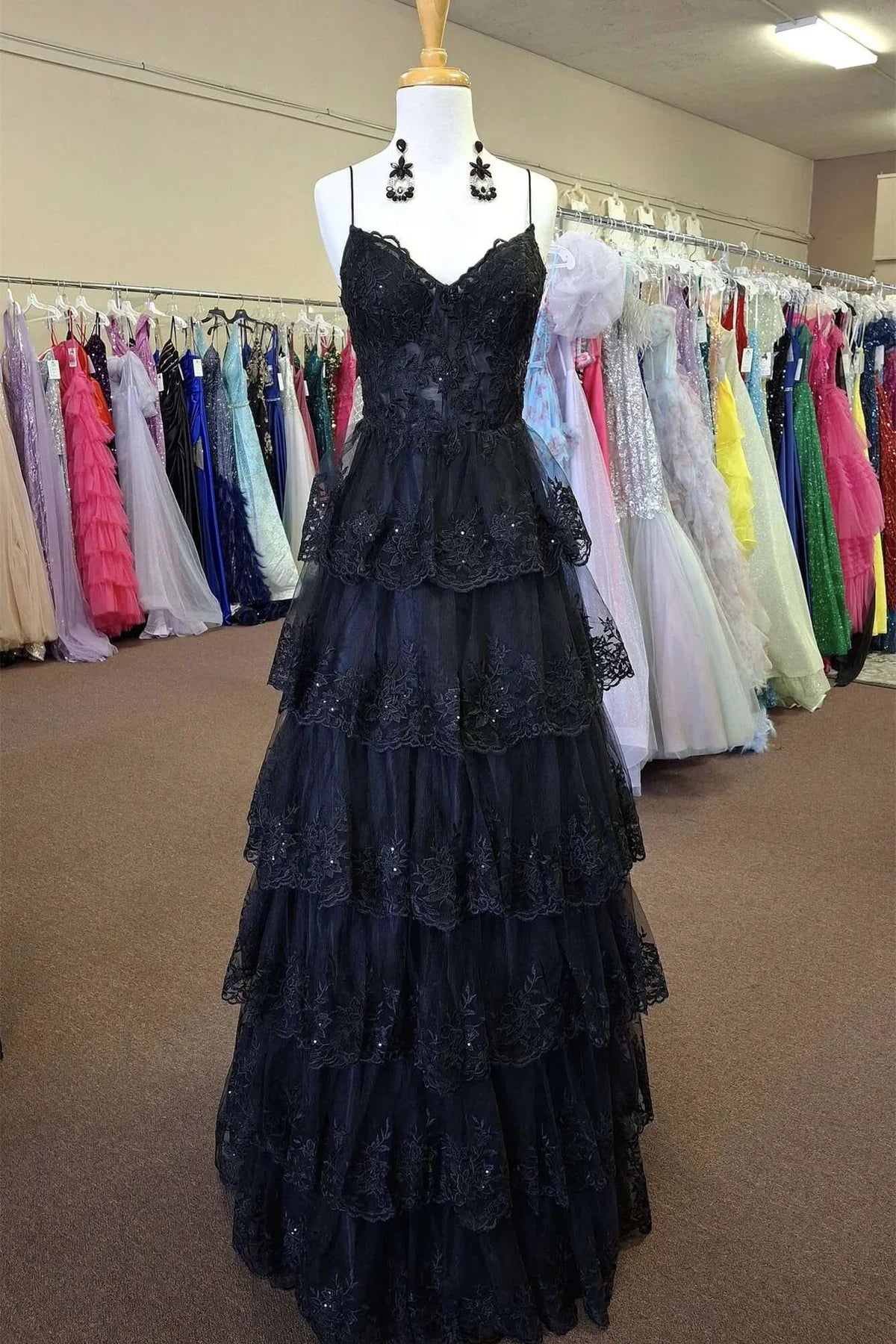 Black Tiered Lace Sweetheart Spaghetti-Strap Prom Dress