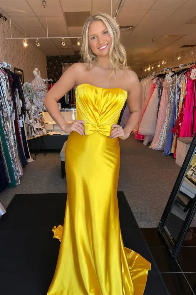 Bright Golden‑Yellow Mermaid Strapless Sweetheart Closed‑Back Floor‑Length Prom Dress