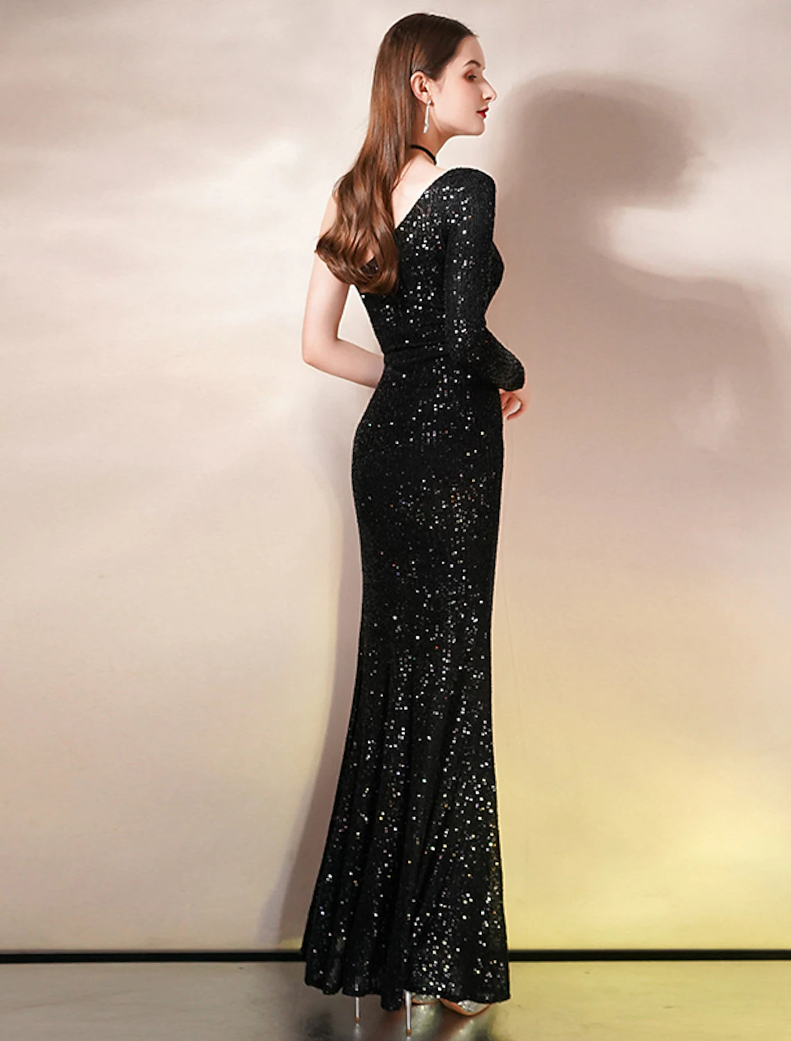 Robe de soirée sirène/trompette scintillante, longueur au sol, sans manches, asymétrique épaule dénudée, paillettes et fente à paillettes