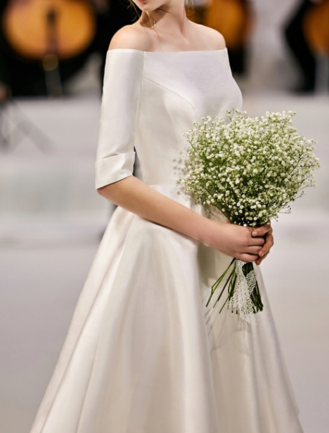 Robe de cocktail trapèze, robe de soirée, cocktail, longueur genou, manches mi-longues, épaules dénudées, robe d'invité de mariage, satin avec