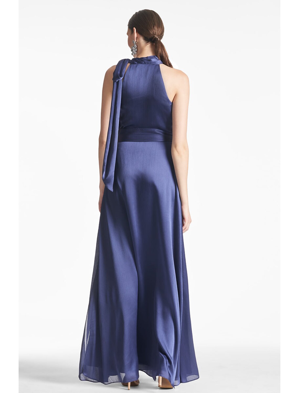 Etuikleid/Spalte Abendkleid Satin Elegantes Kleid Formale Verlobung Bodenlang Ärmellos Neckholder Charmeuse mit Schlitz Riemchen
