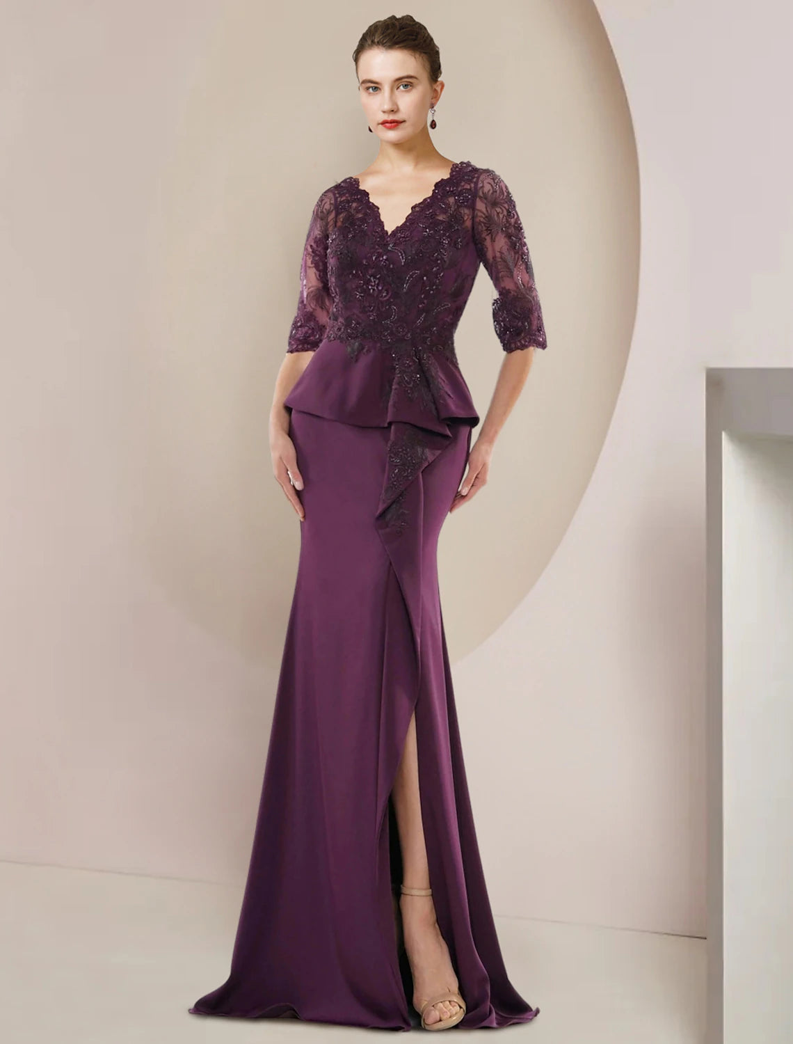 Meerjungfrau/Trompete Kleid für die Mutter der Braut, formeller Hochzeitsgast, elegant, luxuriös, V-Ausschnitt, bodenlang, Spitze, Stretch-Chiffon, halbe Ärmel mit Perlenbesatz, Rüschen, Applikationen