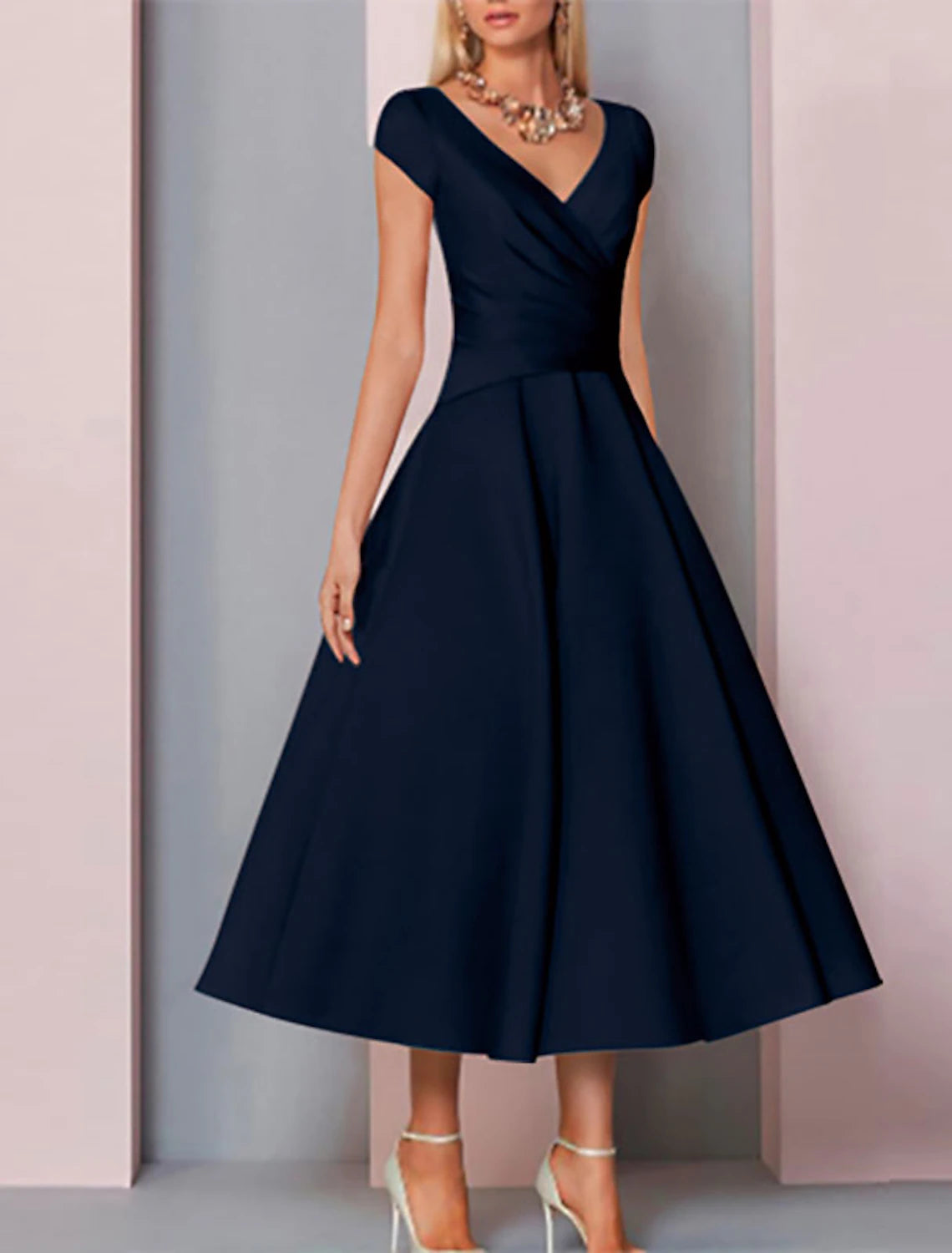 A-Linie Kleid für die Brautmutter, Hochzeitsgast, elegant, V-Ausschnitt, knielang, Charmeuse, ärmellos, mit Rüschen