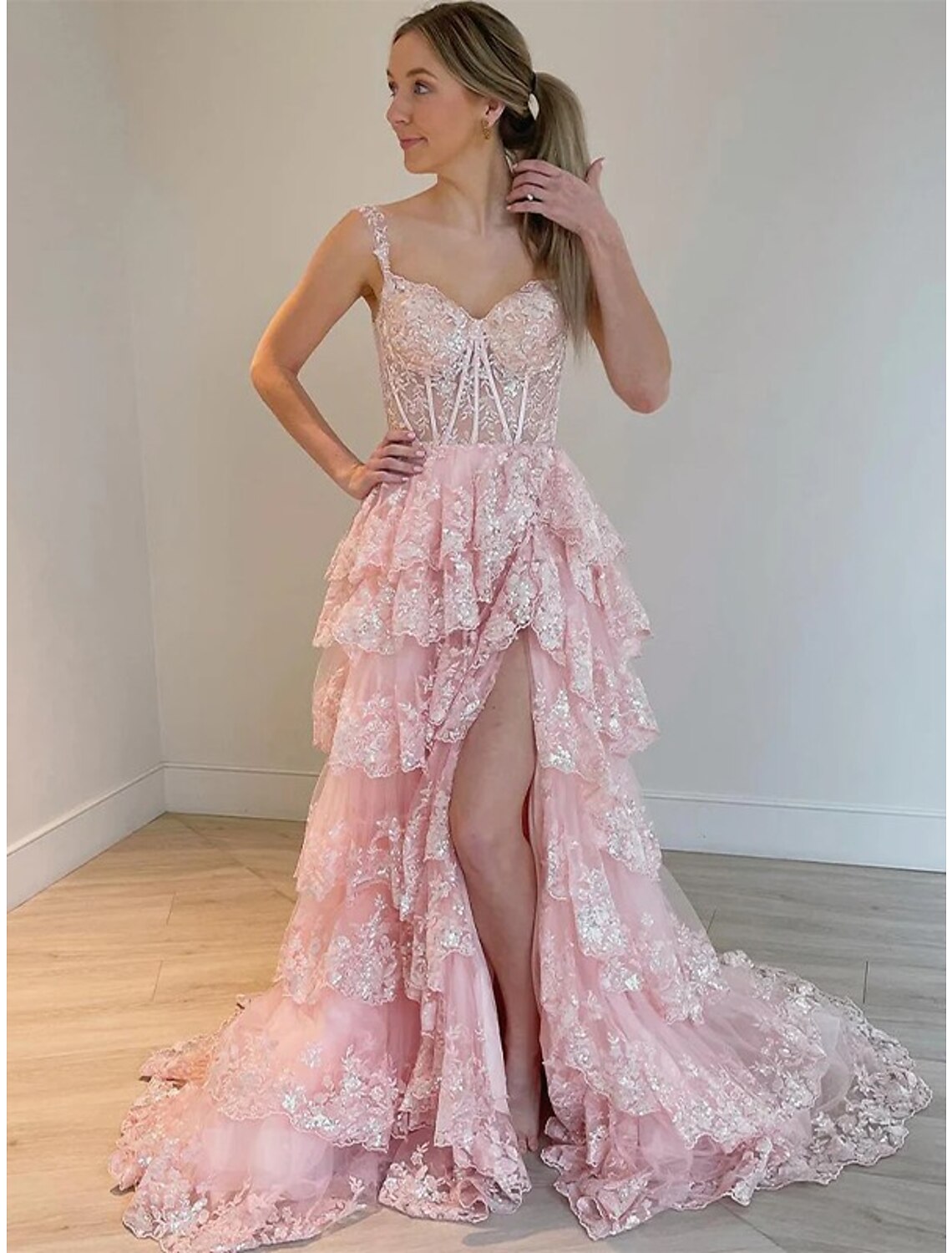 Meerjungfrau/Trompete Ballkleider Korsetts Kleid Hochzeitsgast Abend Party Hofschleppe Ärmellos Schulterfrei Tüll mit Pailletten Schlitz