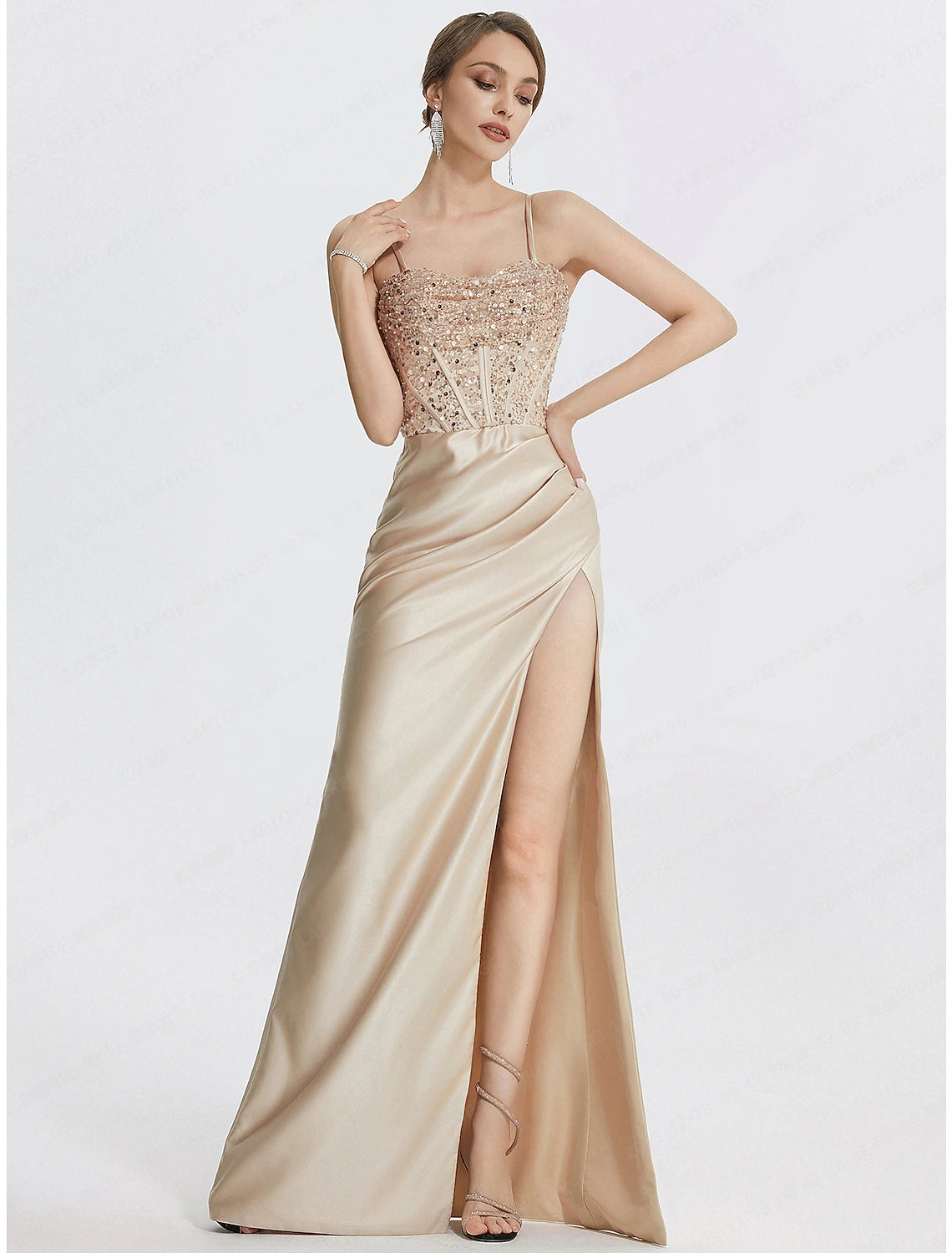 Etuikleid/Säulenkleid, elegantes Kleid, formelles schwarzes Kleid, knielang, 3/4-Ärmel, quadratischer Ausschnitt, Stretchstoff mit Federn