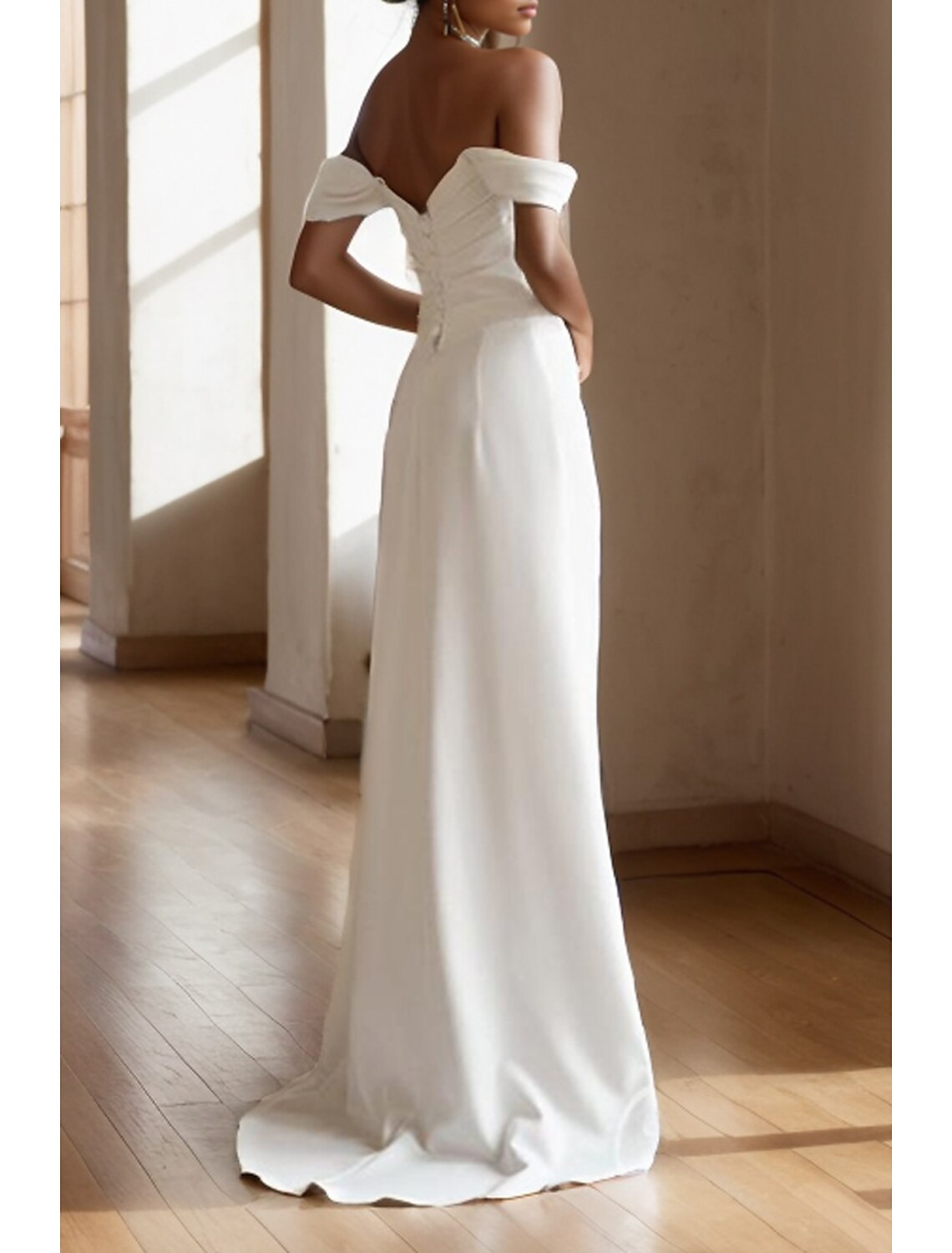 Robes de mariée simples, petites robes blanches de fiançailles, fourreau/colonne, épaules dénudées, sans manches, traîne/pinceau, robes de mariée en satin avec devant fendu et froncé