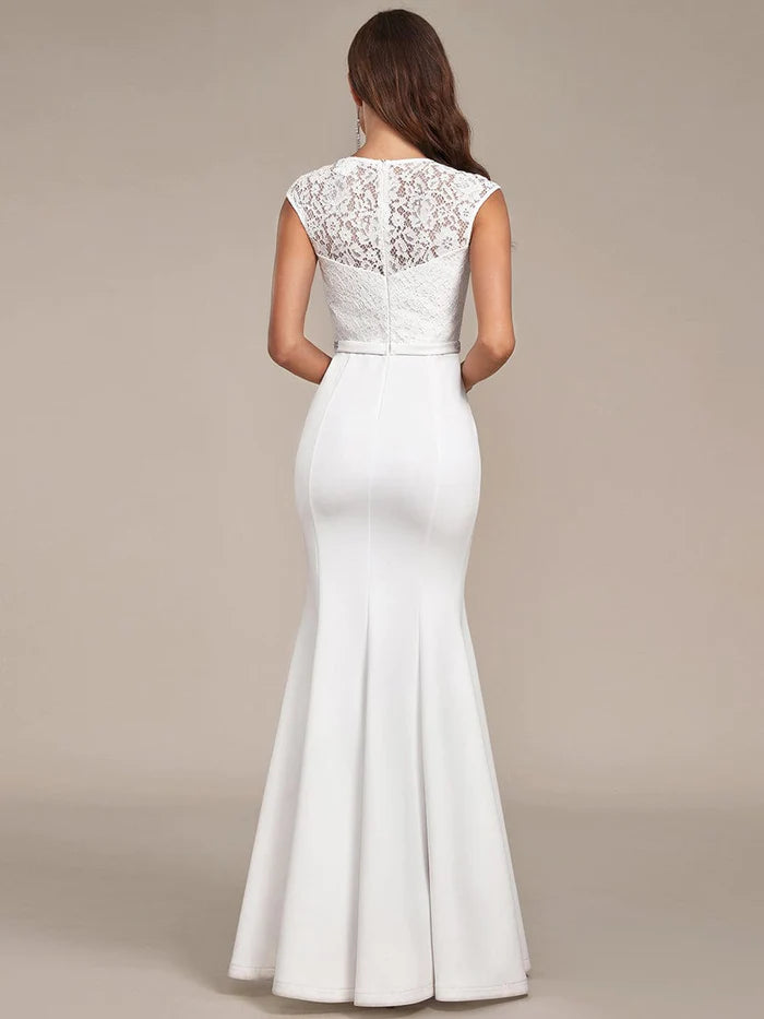 Robe de mariée sirène simple à manches courtes et décolleté en cœur 