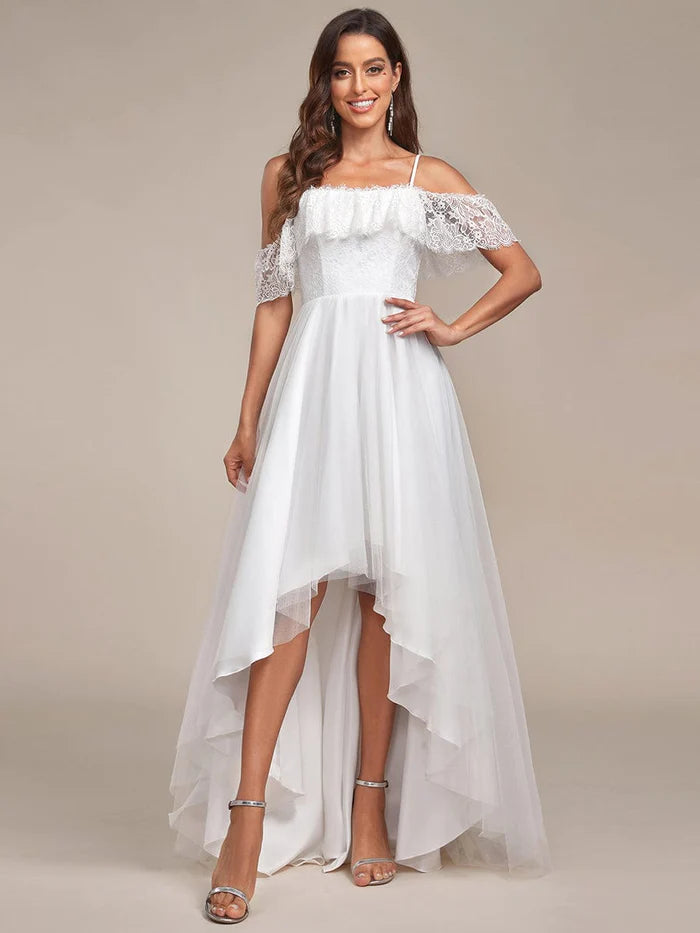 Robe de mariée asymétrique en dentelle à épaules dénudées 