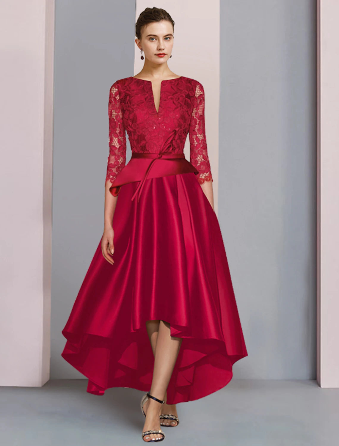 A-Linien-Kleid für die Mutter der Braut, formell, Herbst, Hochzeit, Gast, Party, elegant, hoch, tief, U-Ausschnitt, asymmetrisch, knielang, Satin, Spitze, 3/4-Ärmel mit Schleife(n), Falten
