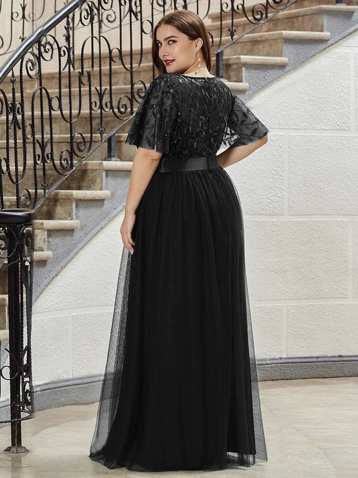 Plus Size Damen Stickerei Abendkleider mit kurzen Ärmeln 