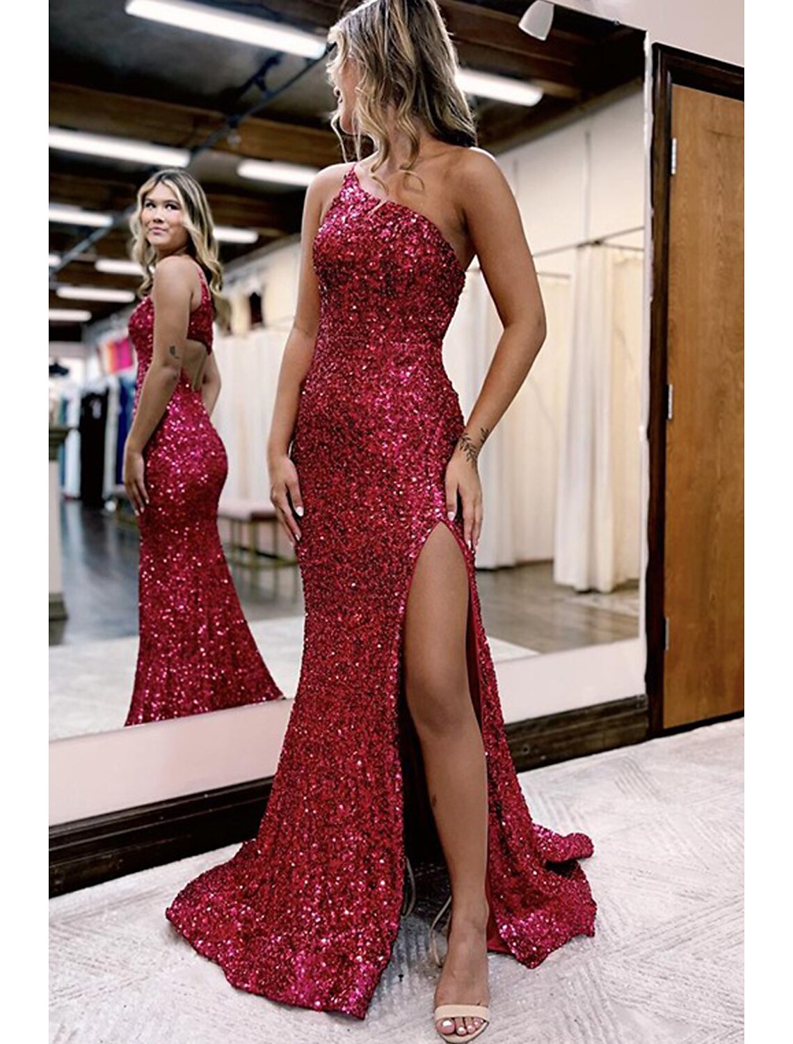 Robe de bal sirène/trompette scintillante et brillante, robe de soirée de mariage formelle, traîne courte, sans manches, une épaule, paillettes avec fente en paillettes