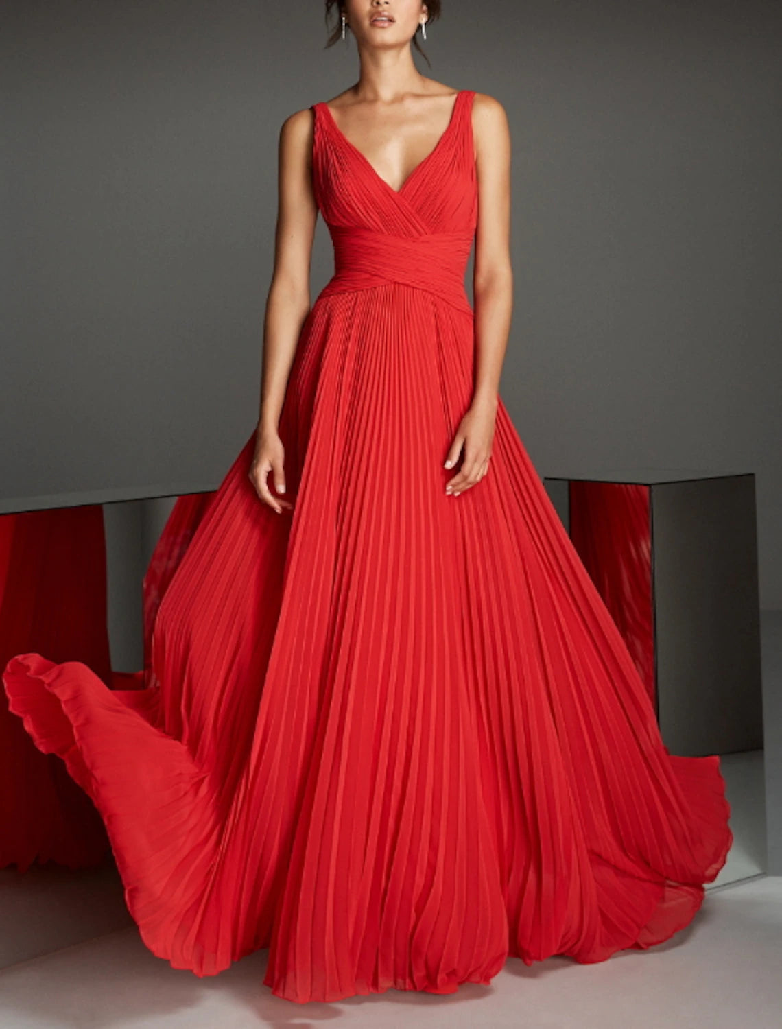 A-Linie Empire Rot Grün Kleid Formelles Abendkleid V-Ausschnitt Ärmellos Bodenlang Chiffon mit Falten