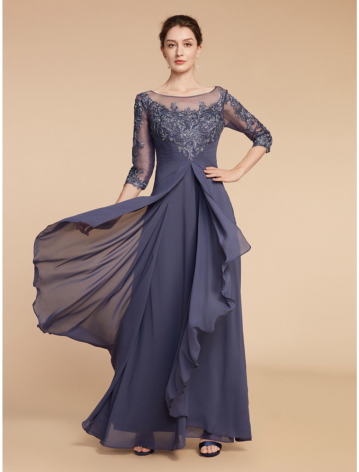 A-Linien-Kleid für die Brautmutter, elegant, V-Ausschnitt, bodenlang, Chiffon, Spitze, 3/4-Ärmel mit Rüschen und Applikationen