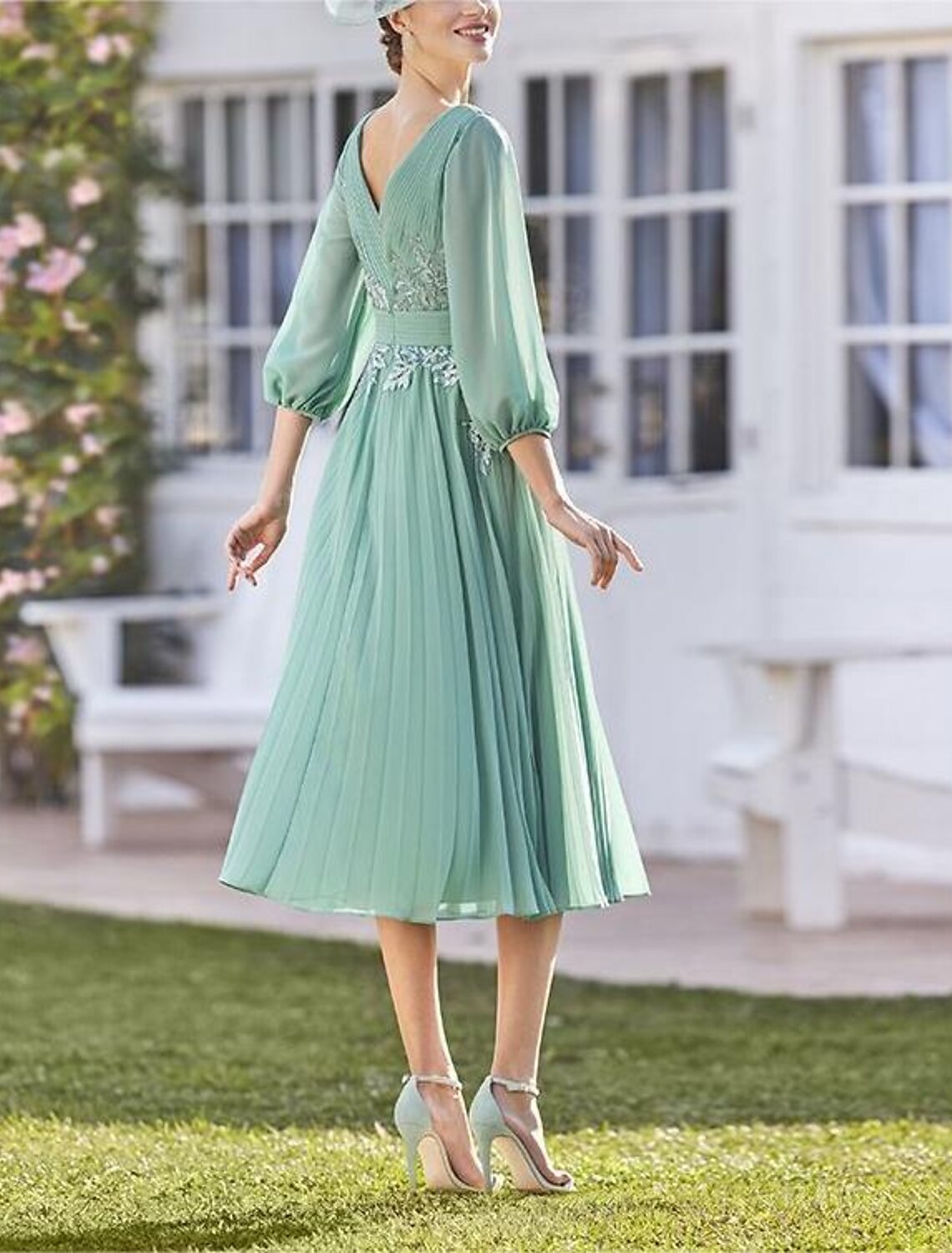 A-Linien-Kleid für die Brautmutter, Kentucky-Derby-Kleid, formelle Hochzeitsgäste, eleganter V-Ausschnitt, knielang, Chiffon, 3/4-Ärmel mit gerüschter Spitze