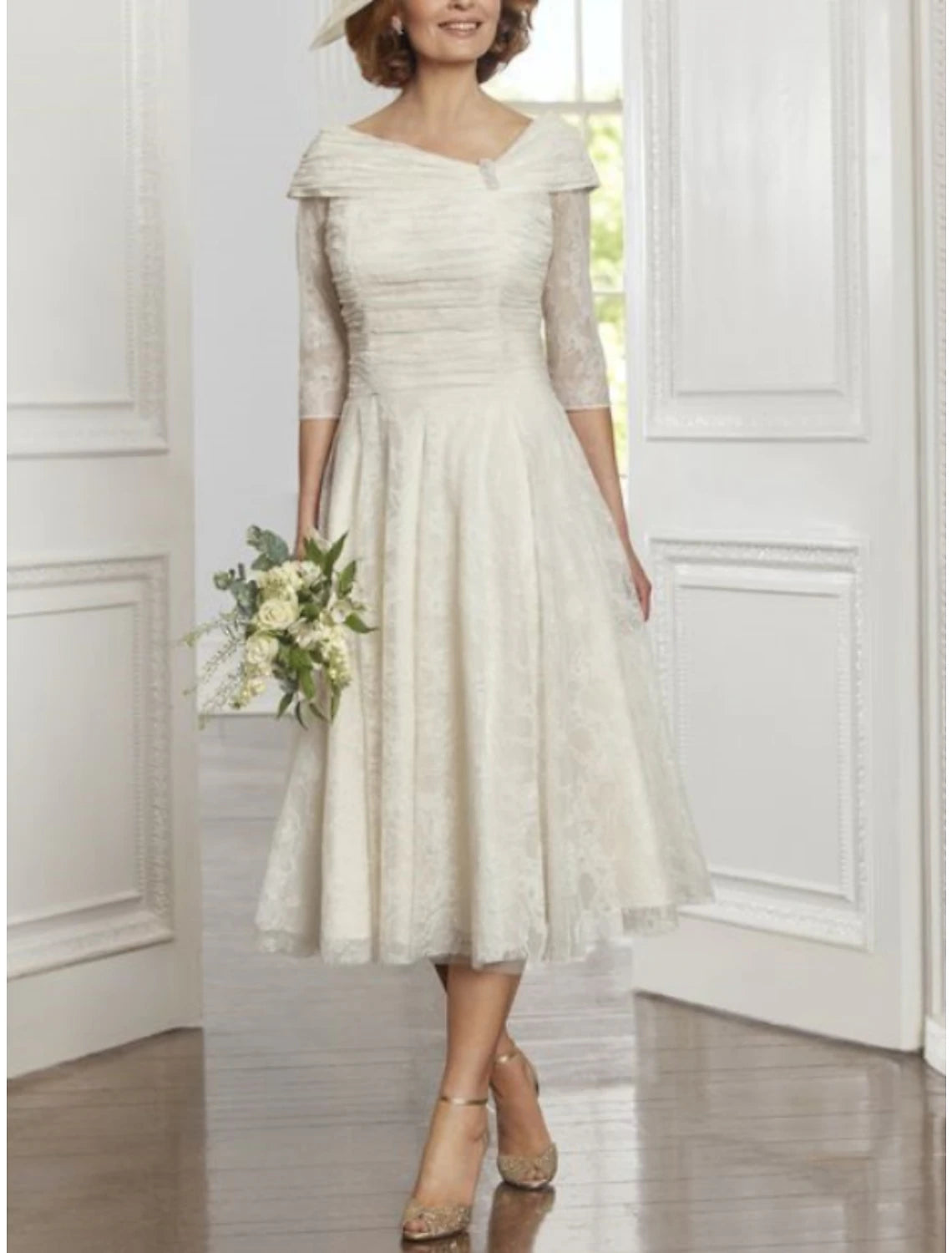 A-Linien-Kleid für die Mutter der Braut, Hochzeitsgast, elegante kleine weiße Kleider, U-Ausschnitt, teelang, Spitze, 3/4-Ärmel mit Falten, Kristallen