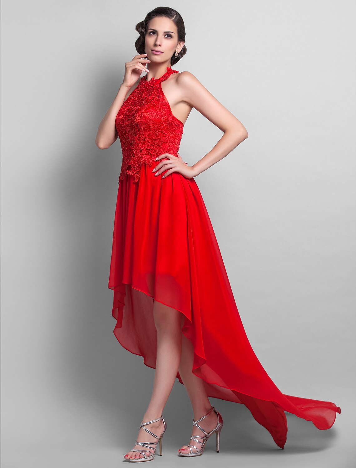 Etuikleid / Säulenkleid mit offenem Rücken für Hochzeitsgäste und Cocktailpartys, asymmetrisch, ärmellos, Neckholder, Chiffon, rückenfrei mit Applikationen