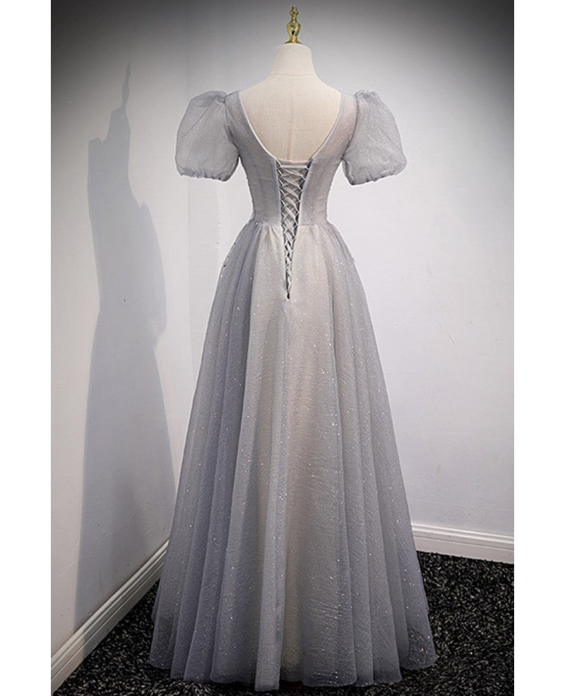 Charmante robe de bal grise duveteuse à manches courtes avec col en V princesse gris, paillettes perlées, dos nu et robe de soirée longue