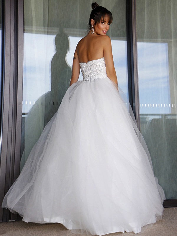 Robe de mariée en tulle, décolleté en cœur, nœud papillon, sans manches, longueur au sol