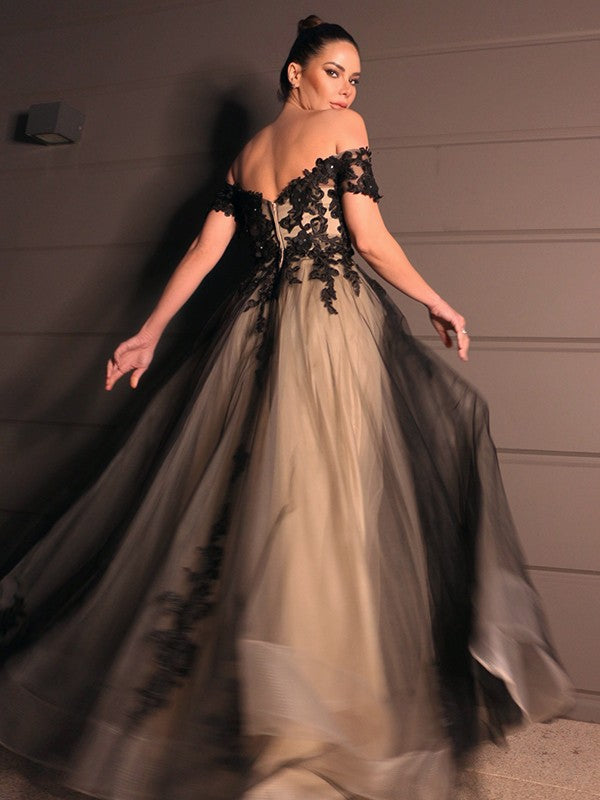 Robe de mariée trapèze/princesse en tulle, épaules dénudées, manches courtes, longueur au sol