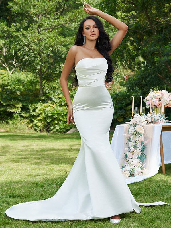 Trompete/Meerjungfrau-Linie Satin Rüschen Trägerlos Ärmellos Sweep/Pinsel zug Brautkleider