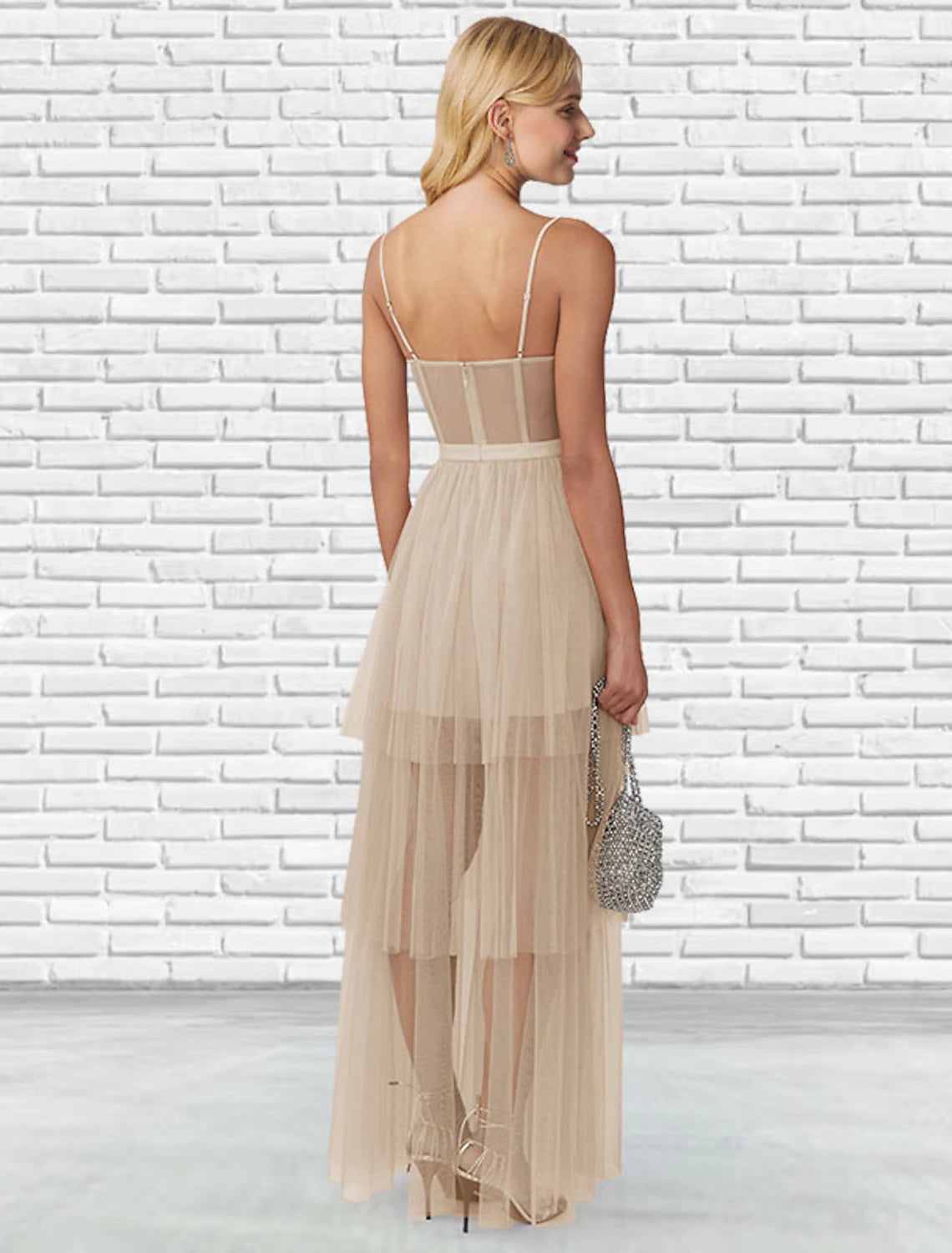 Robe de bal de fin d'année, robe plissée à plusieurs niveaux, tenue de soirée pour invités de mariage, longueur au sol, sans manches, décolleté en cœur, tulle, dos nu, dos nu, couleur unie