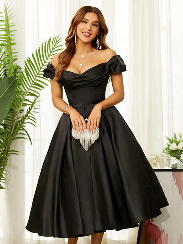 A-Linie/Princess-Linie Satin Rüschen Off-the-Shoulder-Träger Ärmellos Wadenlang Kleider
