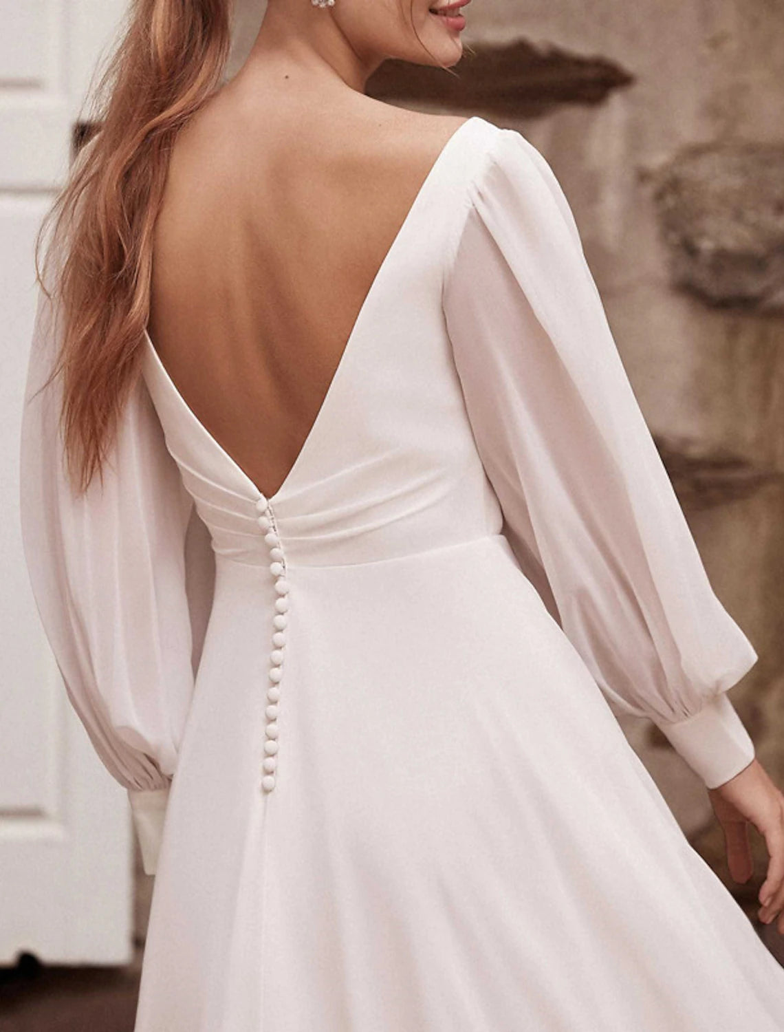 Hall Casual Brautkleider A-Linie V-Ausschnitt Langarm Hofschleppe Chiffon Brautkleider mit Volltonfarbe