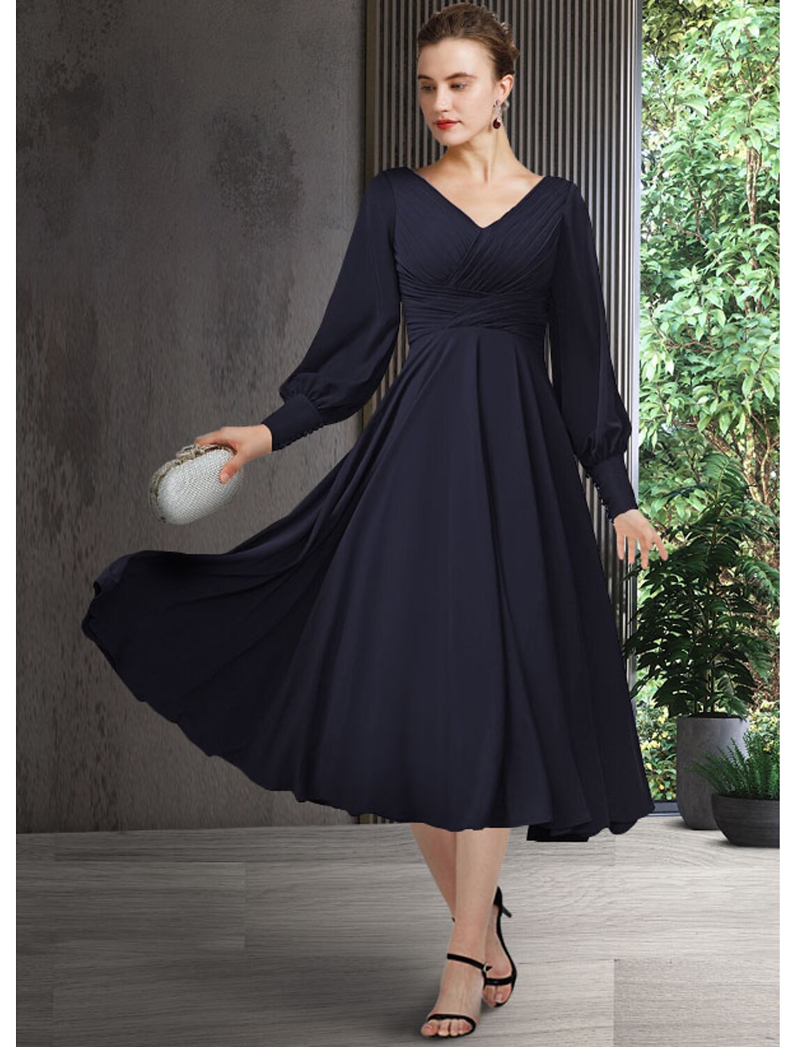 A-Linien-Kleid für die Brautmutter, elegant, V-Ausschnitt, knielang, Chiffon, kurze Ärmel, lange Ärmel, mit Falten, Rüschen