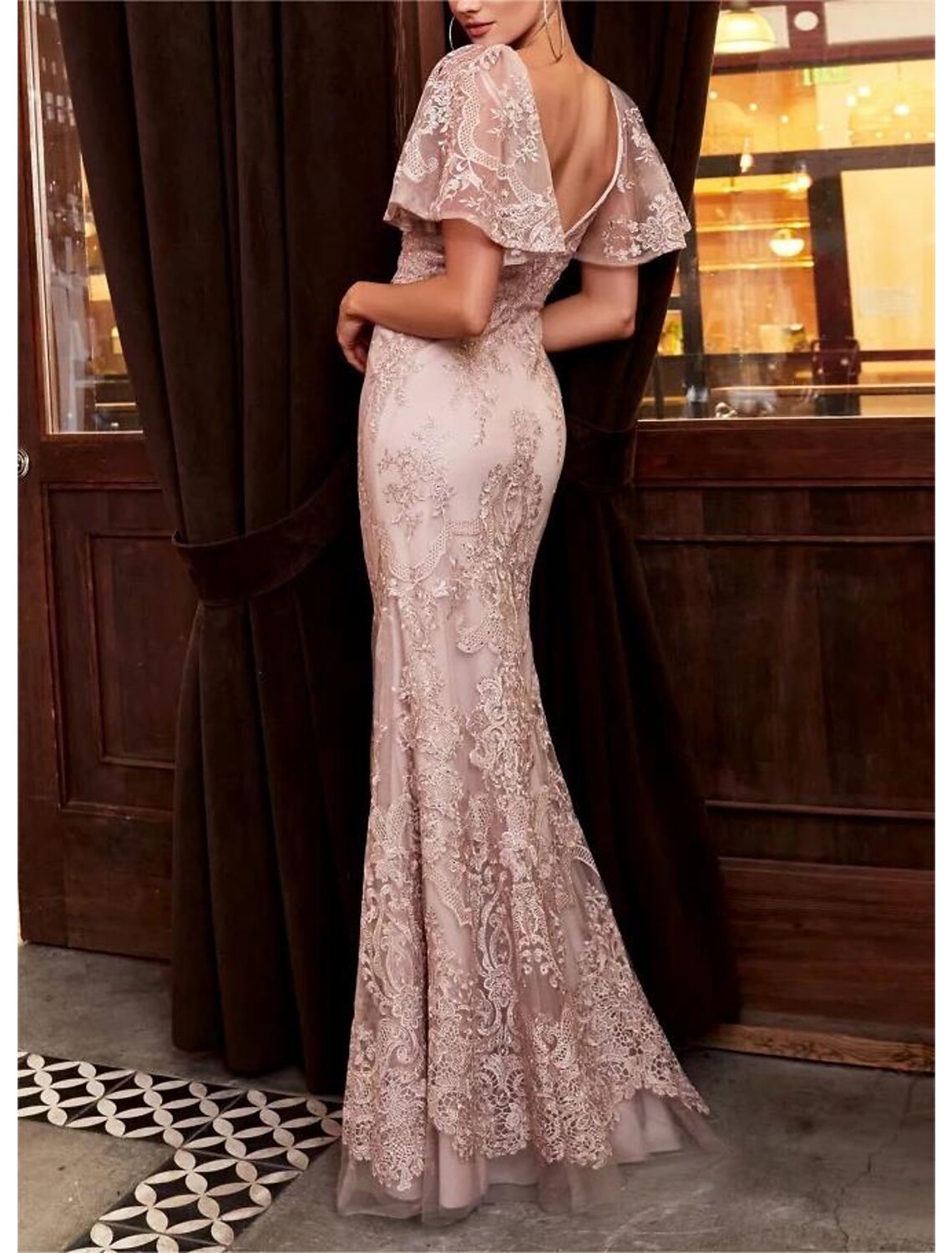 Meerjungfrau/Trompete Kleid für die Mutter der Braut, formeller Hochzeitsgast, elegant, V-Ausschnitt, bodenlang, Spitze, Tüll, kurze Ärmel, mit Spitze, Perlenstickerei