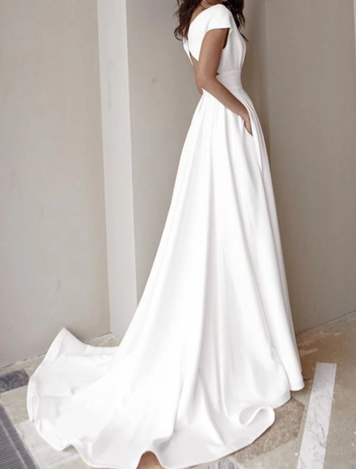 Hall Casual Brautkleider A-Linie V-Ausschnitt Flügelärmeln Sweep / Brush Train Stretch Stoff Brautkleider mit Schlitz vorne