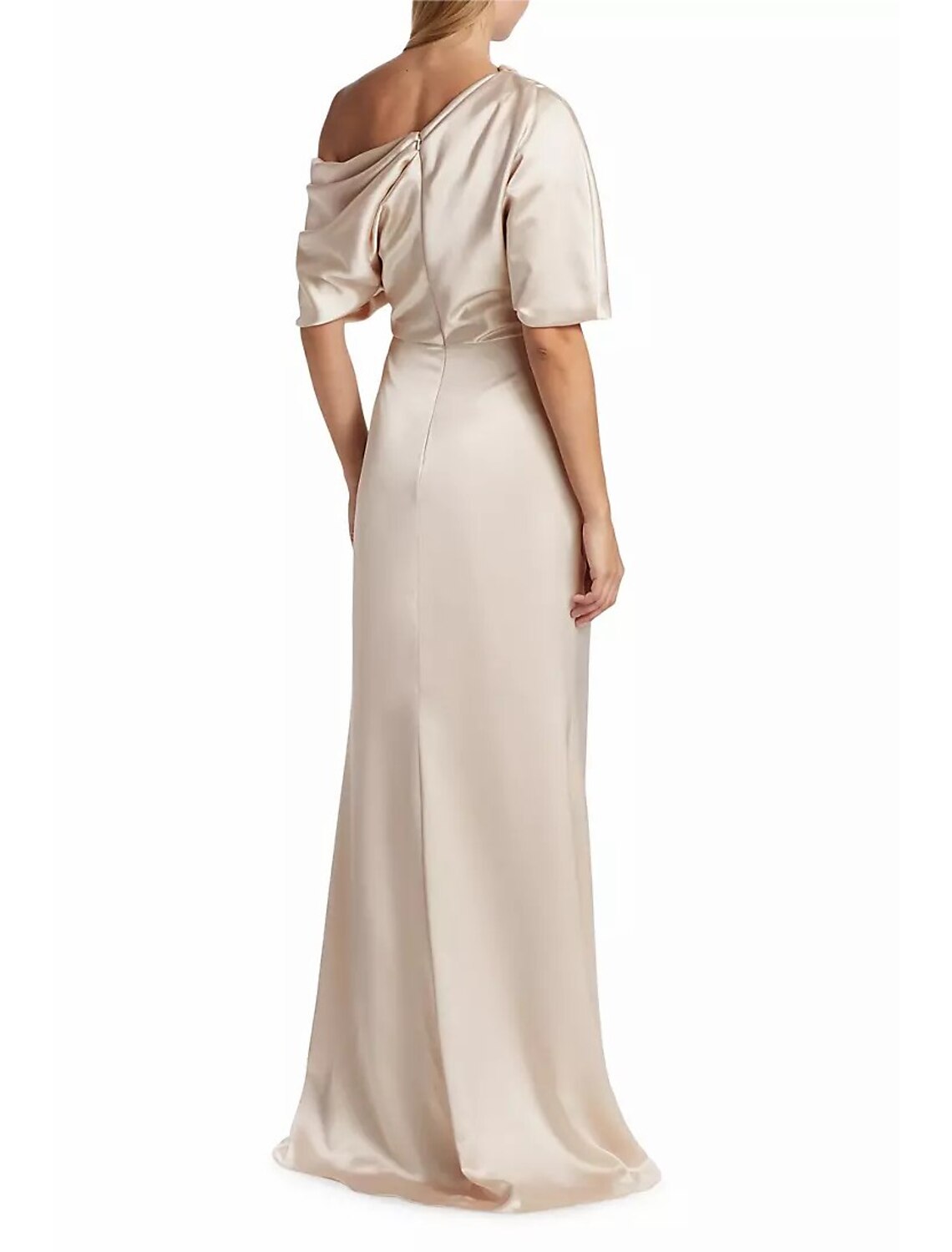 Robe de mère de la mariée trapèze, élégante, simple, épaules dénudées, longueur au sol, en charmeuse, manches courtes, drapée sur le côté, couleur unie