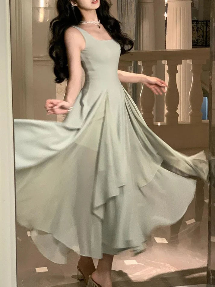 Robe de bal élégante en mousseline de soie à coupe trapèze avec bords à volants pour des robes encore plus élégantes