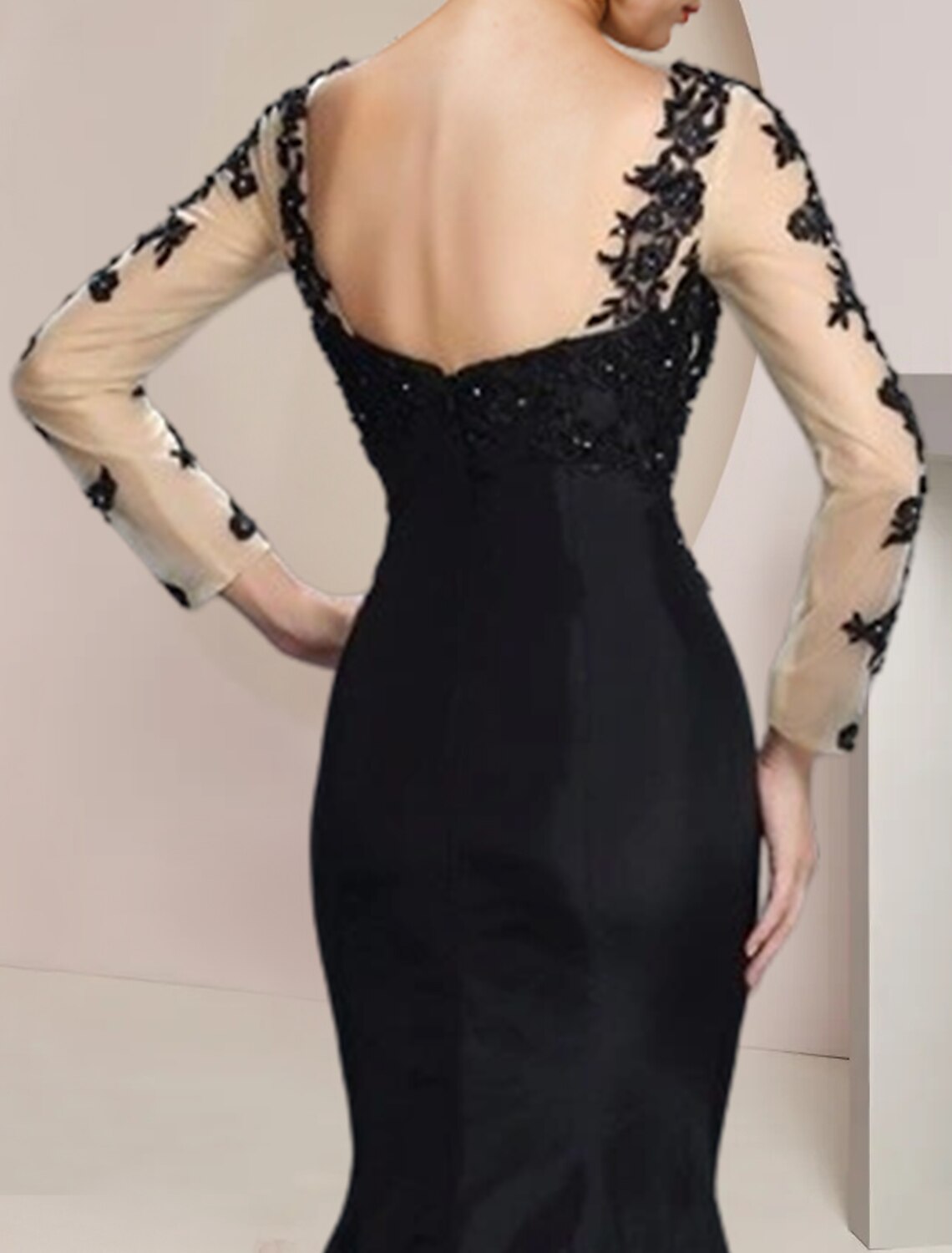 Meerjungfrau/Trompete Kleid für die Mutter der Braut, formelle Hochzeitsgastparty, eleganter Rundhalsausschnitt, bodenlang, Satinspitze, lange Ärmel mit Applikationen
