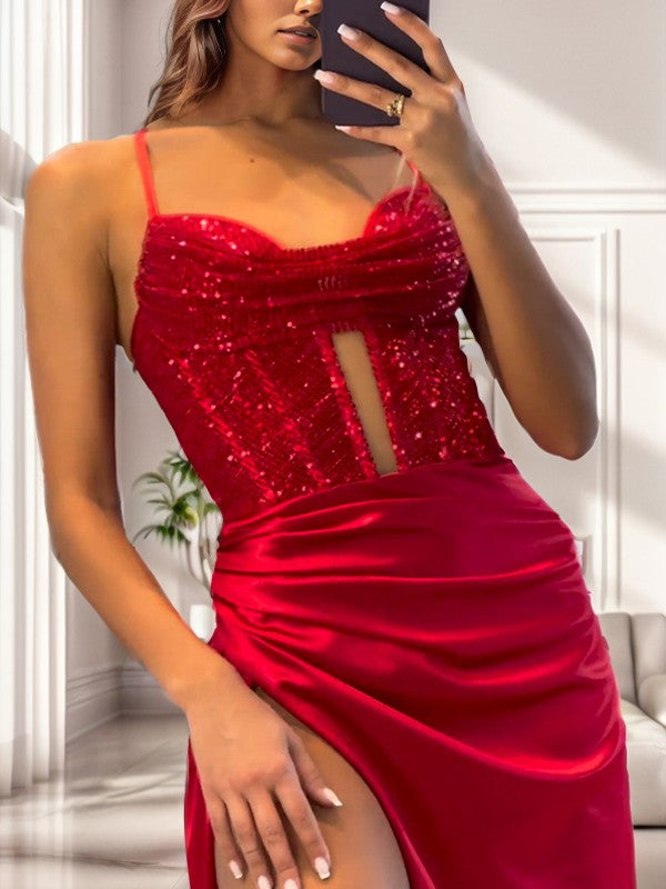 Edle eng anliegende dünne Schulterträger, eng anliegendes Seidenkorsett und bodenlanges Ballkleid