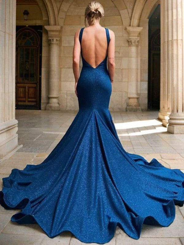 Robe de soirée élégante à décolleté sirène, sans manches, épaules dénudées et longueur au sol, dos nu, bord à volants