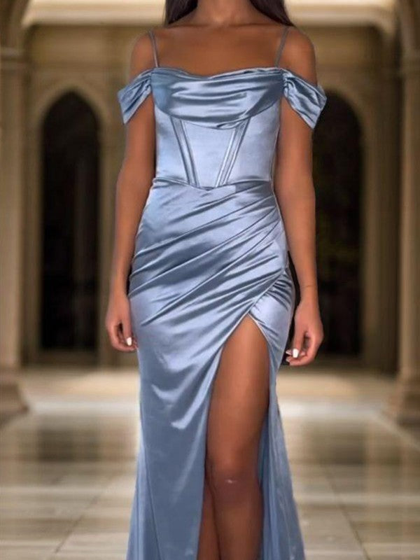 Eng anliegendes, schulterfreies Satin-Kordel mit dünnen Schulterträgern und bodenlangem Abendkleid