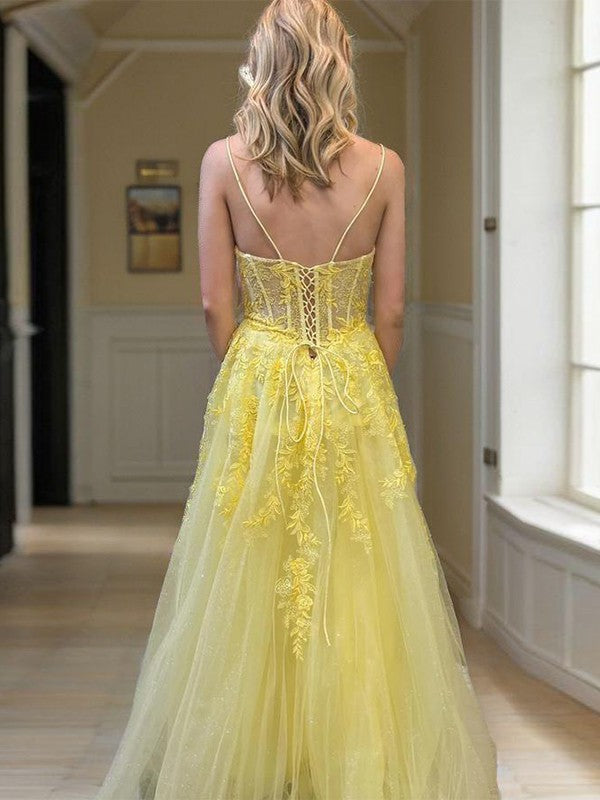 Robe de bal en dentelle appliquée en forme de A avec col en V et corset moulant transparent jusqu'au sol