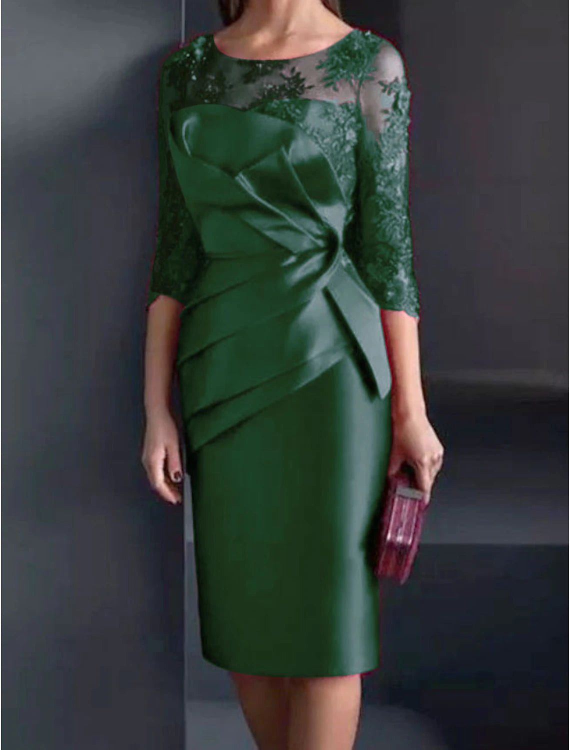 Etuikleid/Säulenkleid für die Mutter der Braut, Hochzeitsgast, elegant, Illusionsausschnitt, knielang, Satin, Spitze, 3/4-Ärmel mit Applikationen, Rüschen