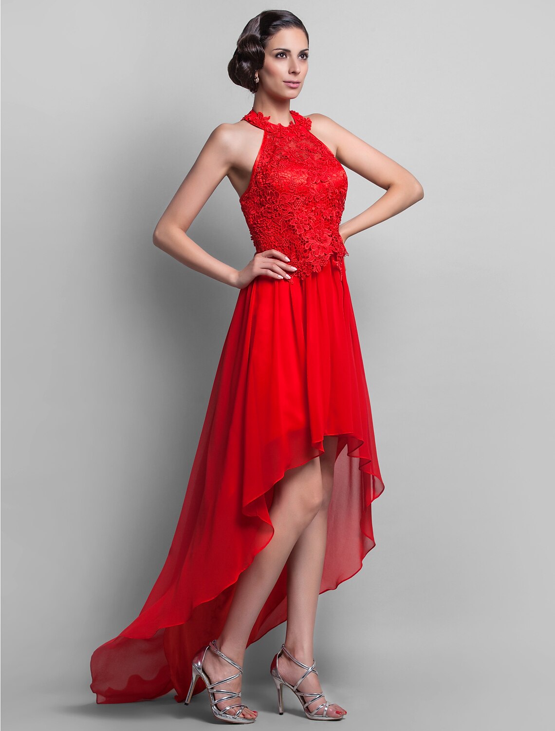 Etuikleid / Säulenkleid mit offenem Rücken für Hochzeitsgäste und Cocktailpartys, asymmetrisch, ärmellos, Neckholder, Chiffon, rückenfrei mit Applikationen