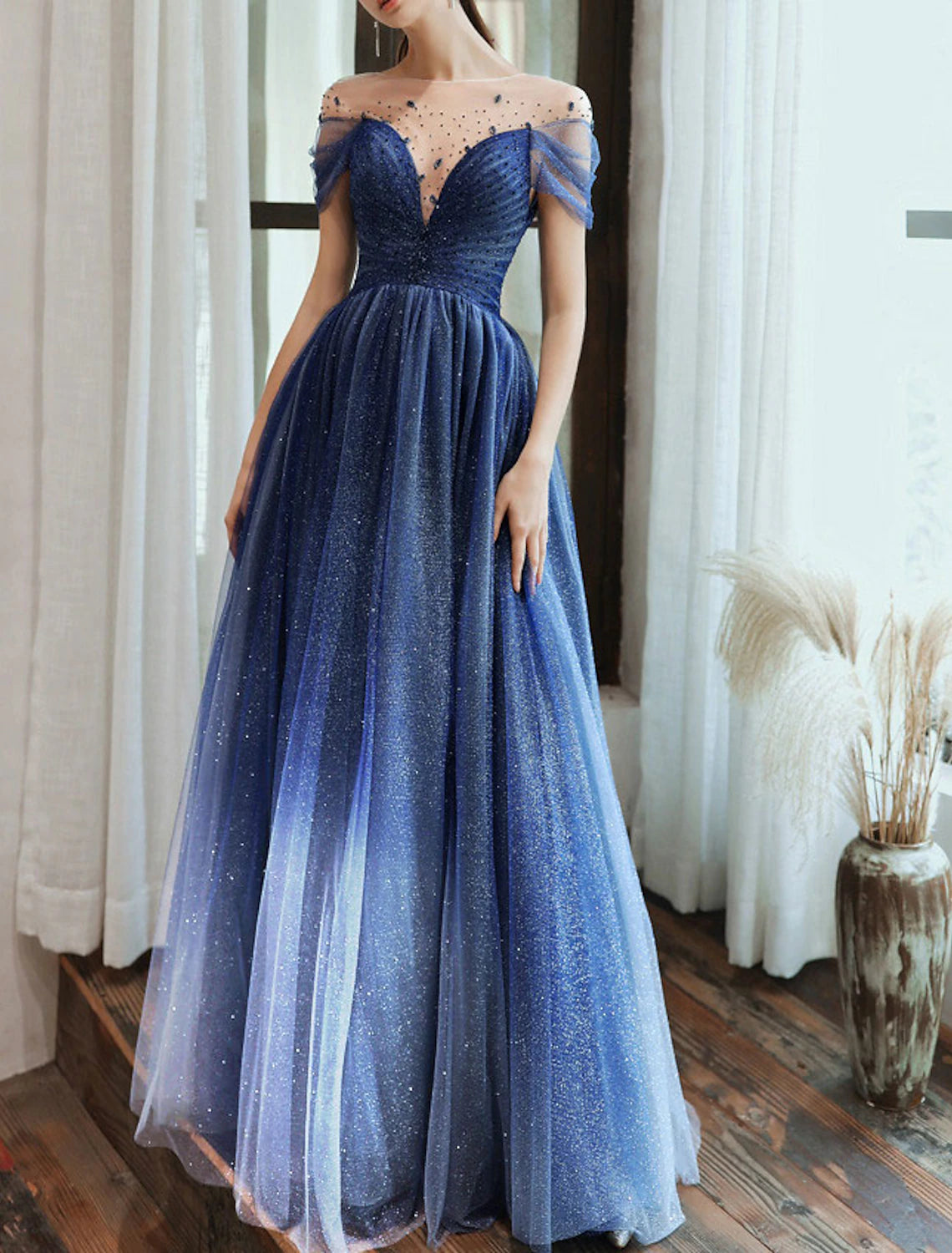 Etuikleid/Säulenkleid, Farbblock, minimalistisch, funkelnd, Hochzeitsgast, formelles Abendkleid, Rundhalsausschnitt, kurze Ärmel, bodenlang, Tüll mit Falten, Pailletten