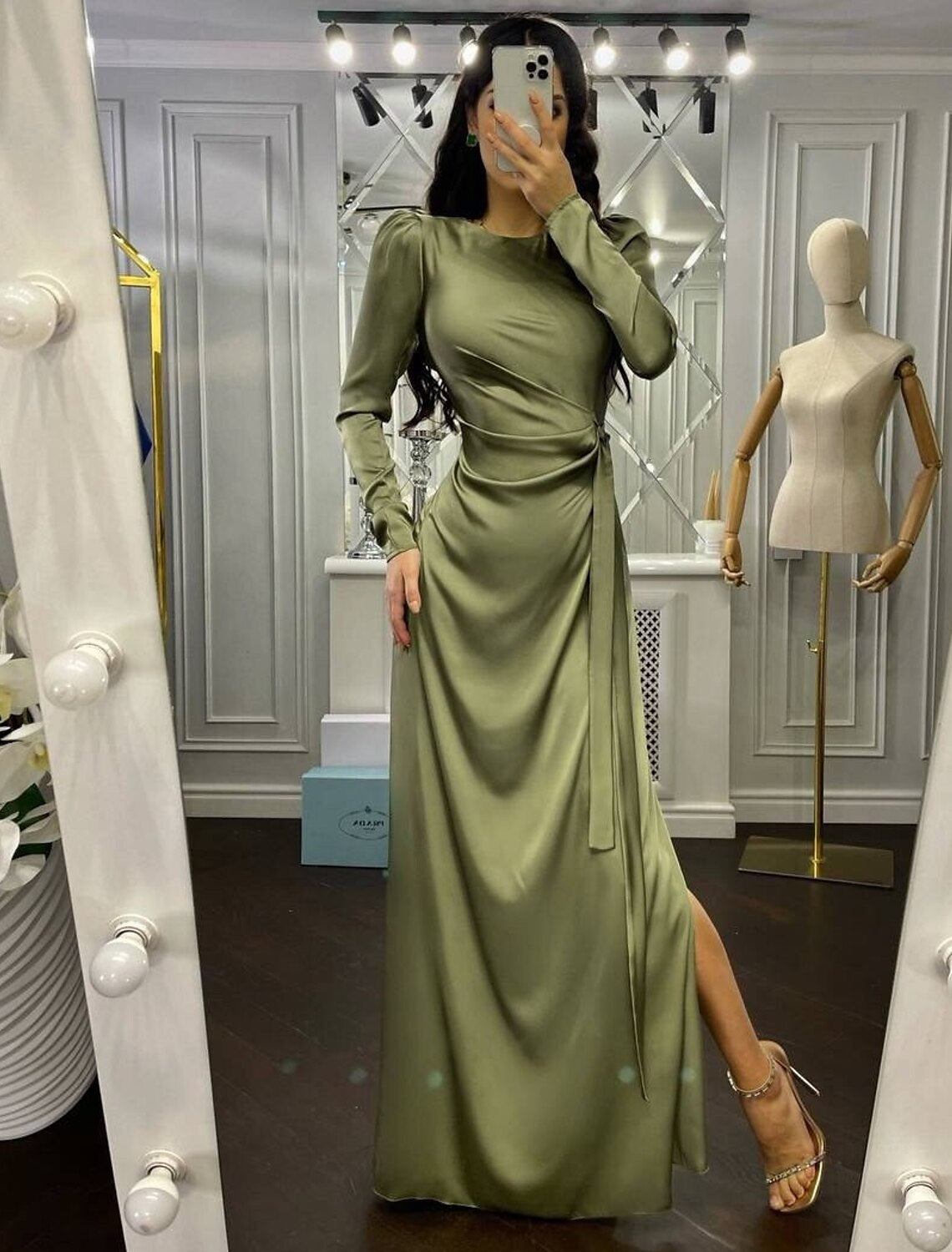 Etuikleid Partykleid Abendkleid Elegantes Kleid Hochzeitsgast Herbst Bodenlang Langarm Stehkragen Brautjungfernkleid Satin mit Rüschen