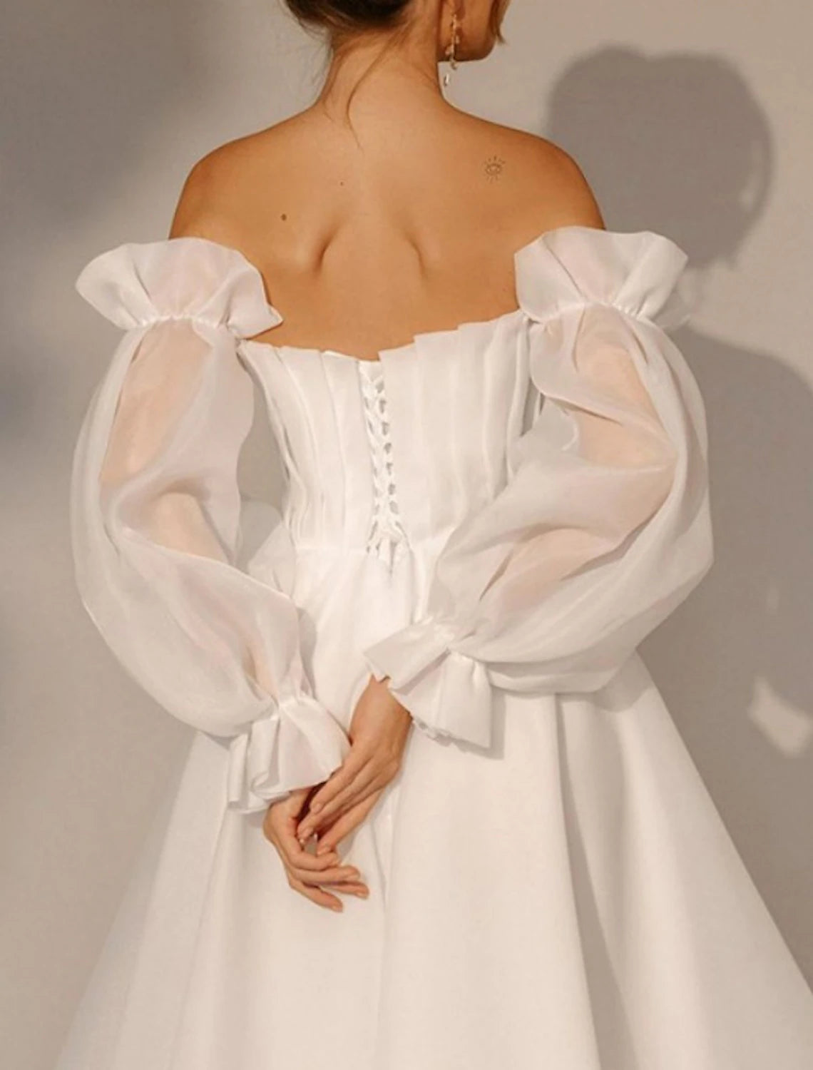 Kleine weiße Kleider Brautkleider A-Linie Square Neck Langarm Knöchellang Organza Brautkleider mit Falten Volltonfarbe