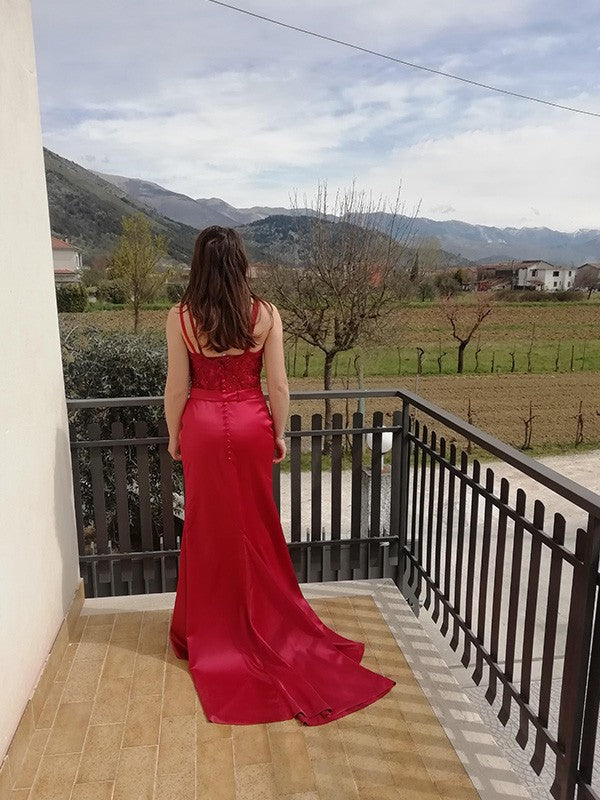 Trompeten-/Meerjungfrauenkleider Spaghettiträger Ärmellos Applikationen Satin Sweep/Pinsel zug Kleider