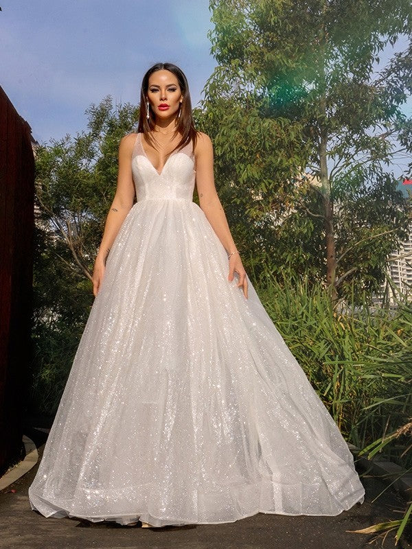 Robe trapèze/princesse sans manches, col en V, tulle, sequins, traîne courte