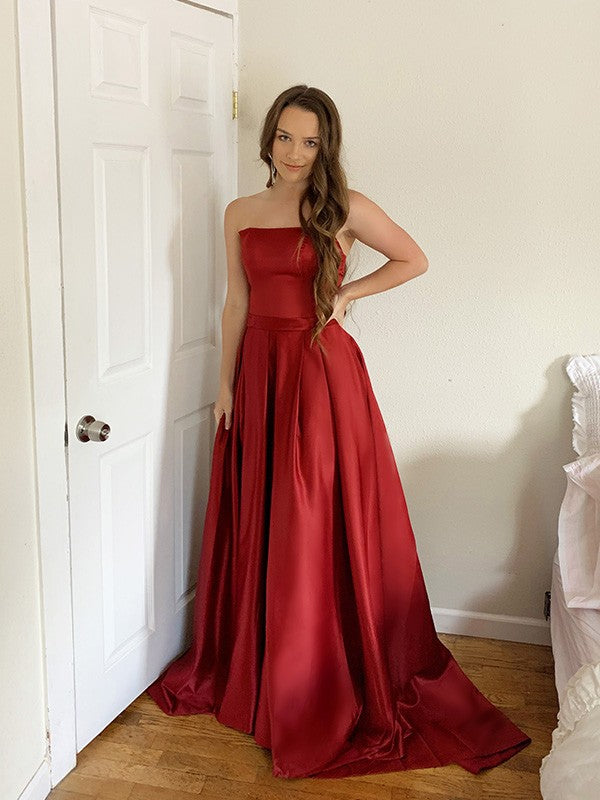 Robe de bal à volants en satin, traîne courte, sans manches, sans bretelles