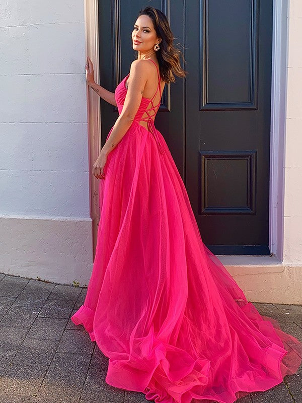 Robe trapèze/princesse en tulle, col en V, froncée, sans manches, traîne courte