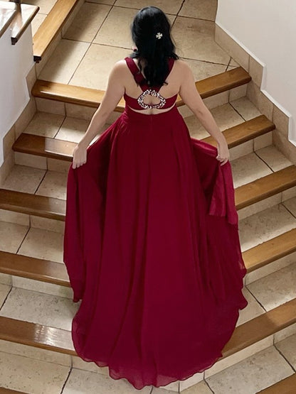 A-Line/Princess Chiffon Rhinestone V-neck Sleeveless Sweep/Brush Train Dresses