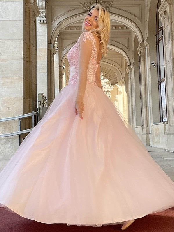 A-Line/Princess Tulle Applique V-neck Long Sleeves Floor-Length Dresses