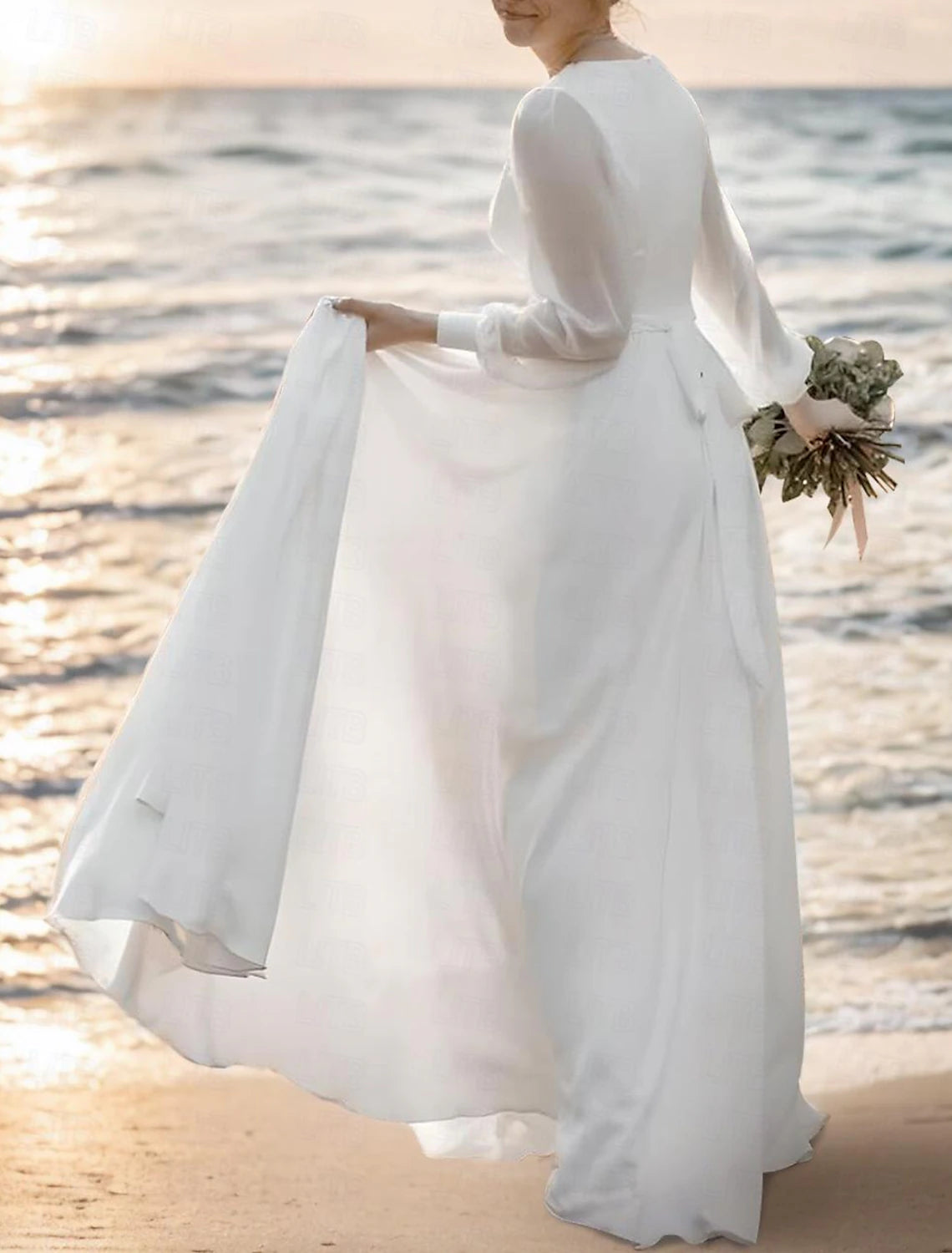 Robes de mariée blanches de plage, coupe trapèze, col en V, manches longues, longueur au sol, en mousseline, avec ceinture/ruban plissé