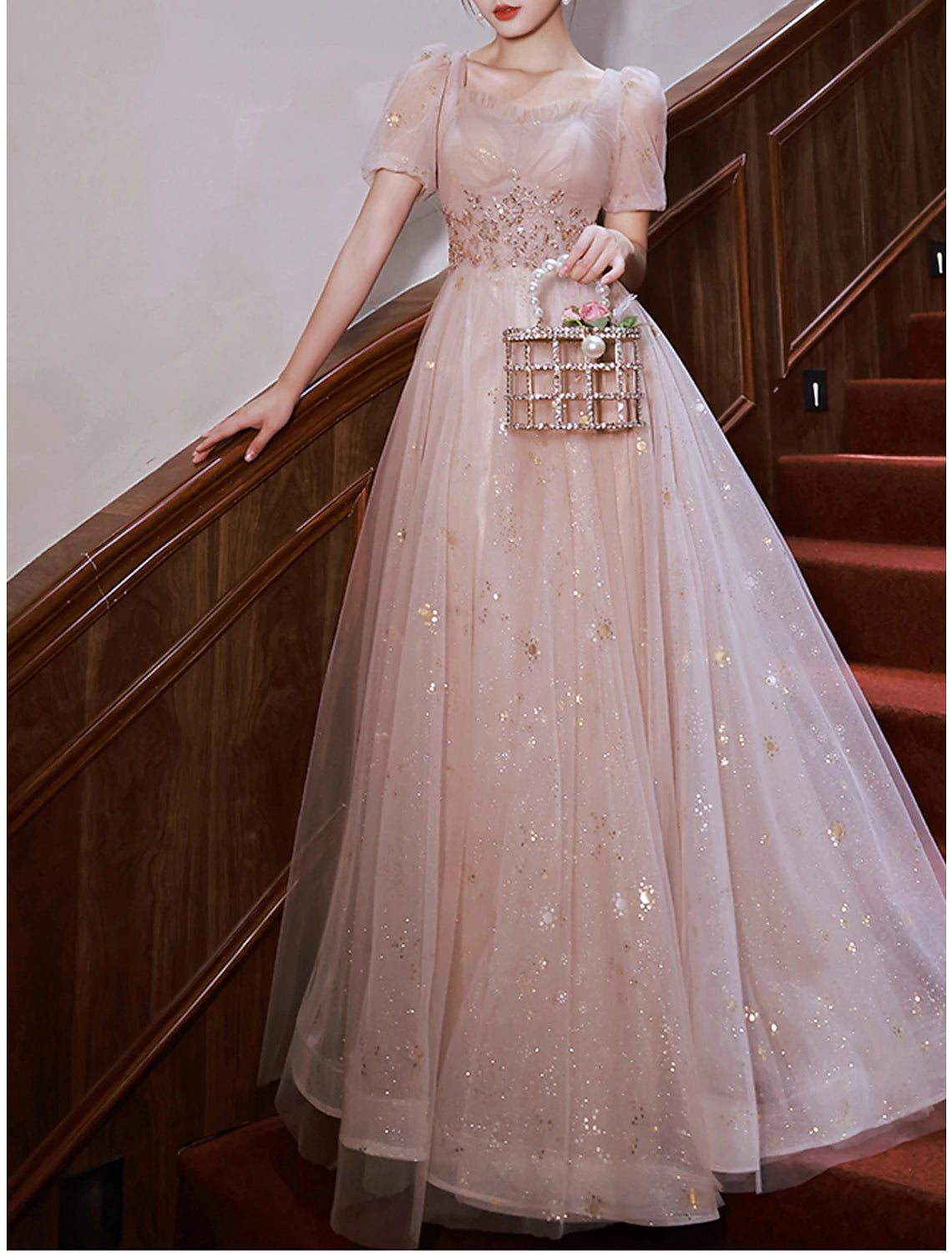 Robe de bal trapèze élégante, robe de fiançailles, longueur au sol, manches mi-longues, col carré, satin avec applications